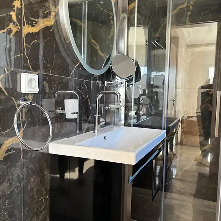 Βίλα White Three Bedroom