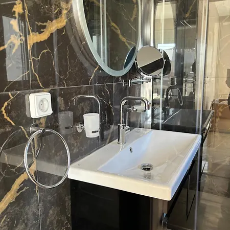 Βίλα White Three Bedroom *