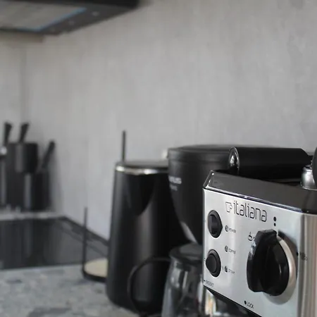 Βίλα White Three Bedroom Μηνιά