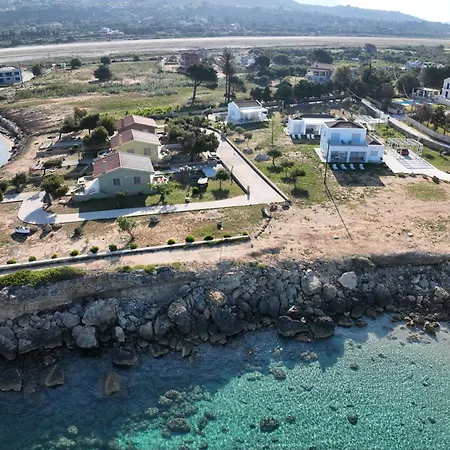 Βίλα White Three Bedroom *