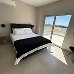 Villa White Three Bedroom *