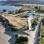Villa White Three Bedroom *