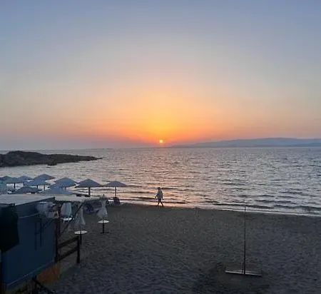 Villa White Three Bedroom *