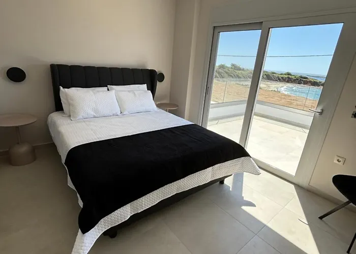 Βίλα White Three Bedroom *