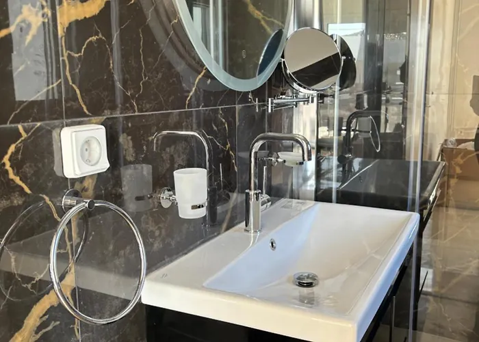 Βίλα White Three Bedroom *