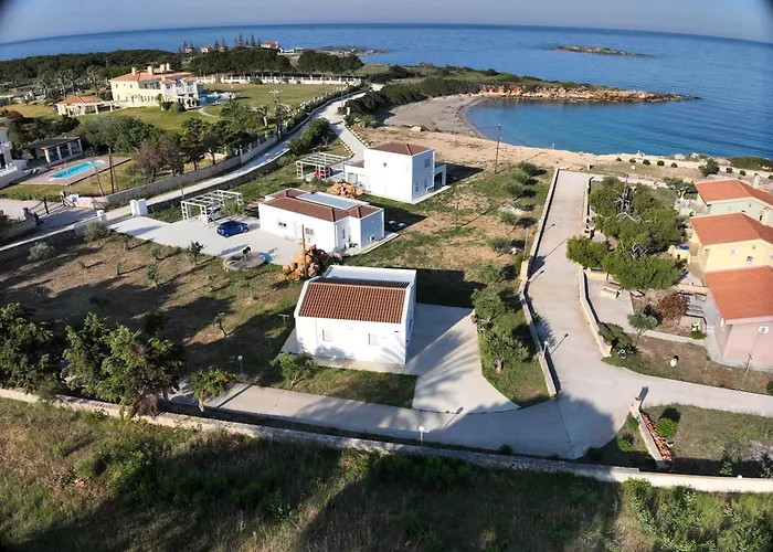 Βίλα White Three Bedroom *