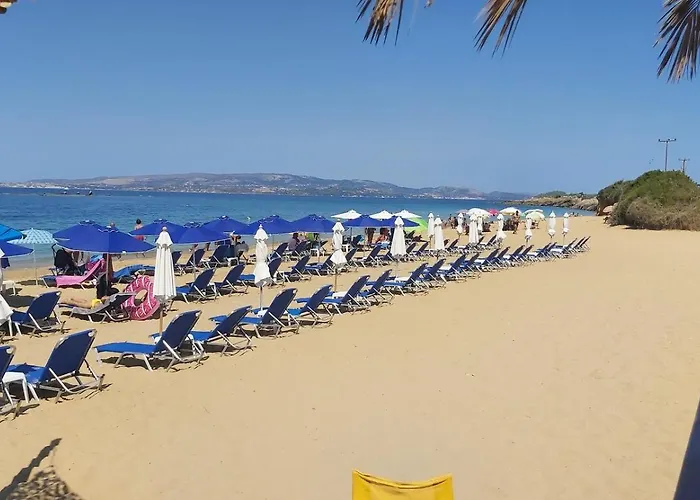 White Three Bedroom Βίλα Μηνιά