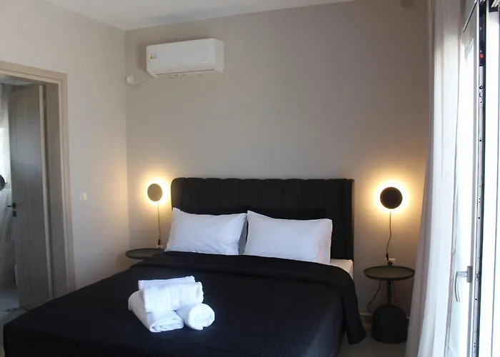 White Three Bedroom * Minia
